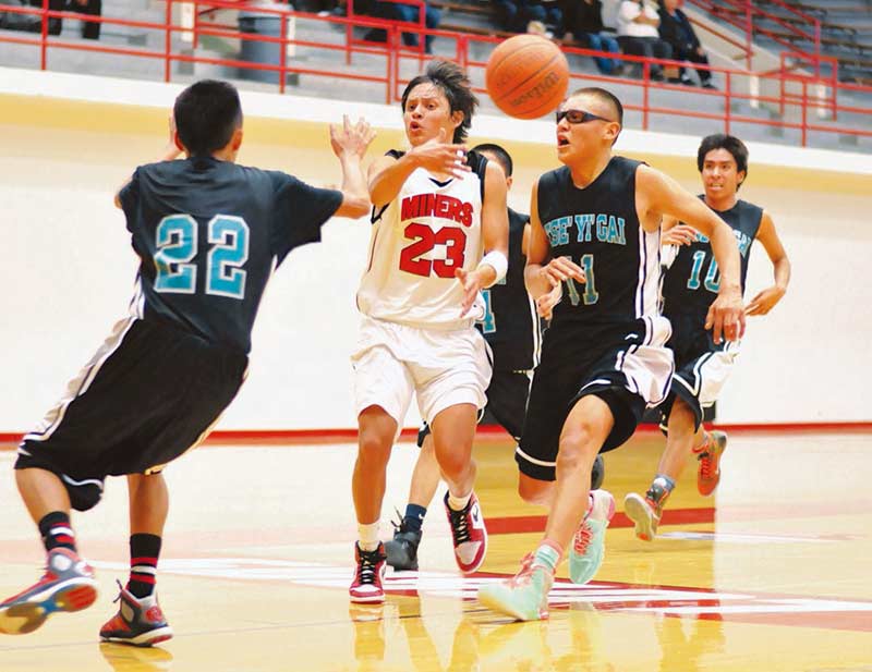 Alamo Navajo boys rally past Diné Warriors