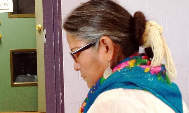 Controversial judge survives public hearing