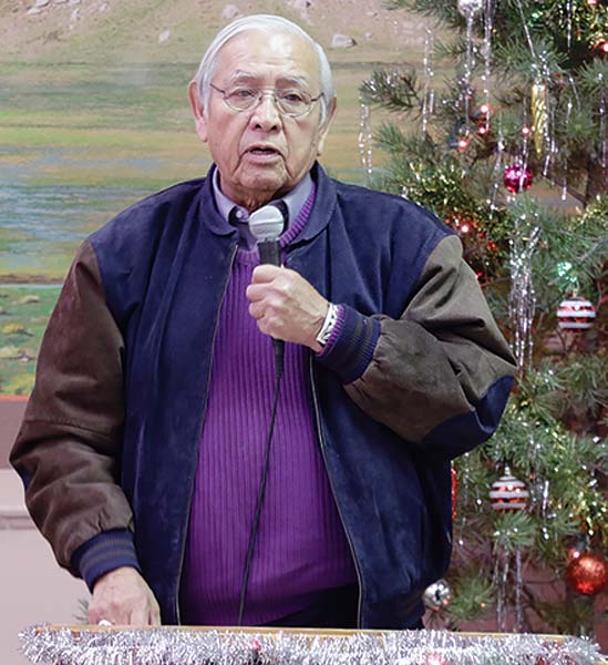Special to the Times | Stacy Thacker Former tribal leader, Peterson Zah, addresses the crowd about veteran’s issues during the 2015 Steamboat Community Christmas event on Dec. 19 in Steamboat, Ariz. 