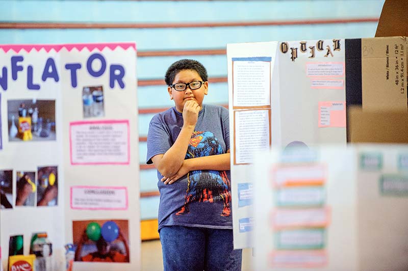 Impromptu judges step up at Ganado Middle science fair