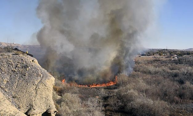 Brush fire burns in Shiprock