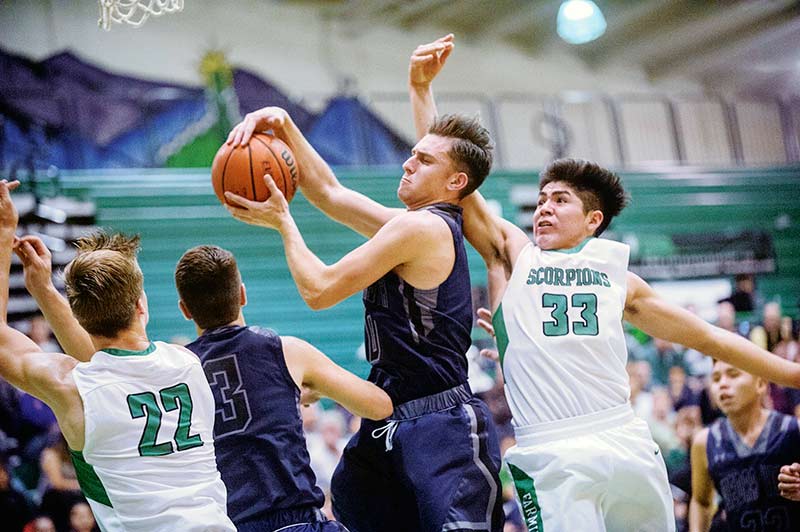 Farmington boys take Marv Sanders tournament again