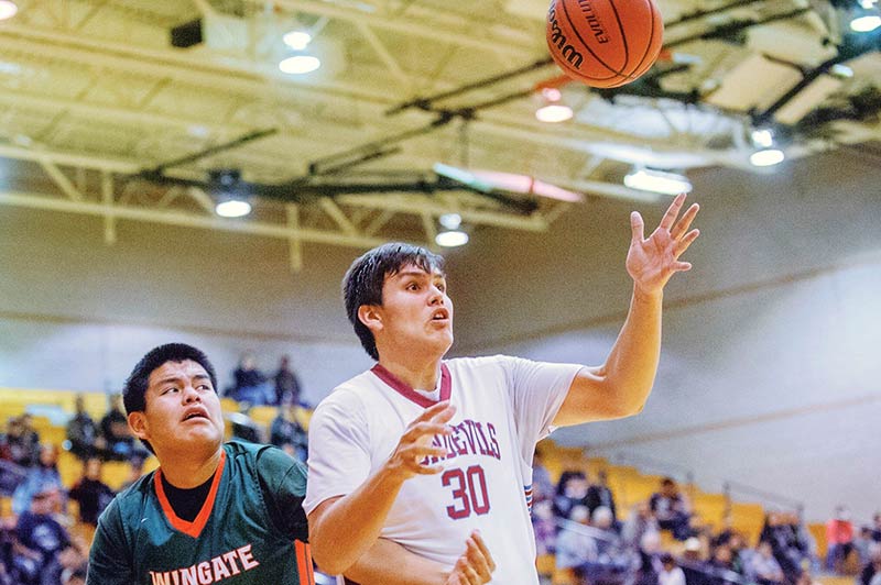 Young Diné carries on tradition at Sandia Prep
