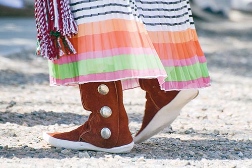 Traditional hot sale navajo moccasins