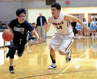 Window Rock duo uses their height for teamwork