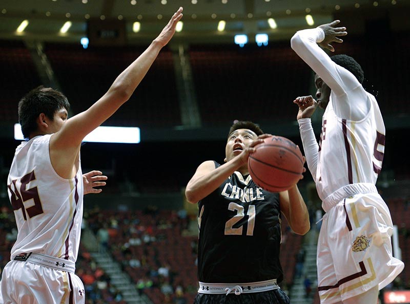 Two bad quarters doom Chinle in state semifinal