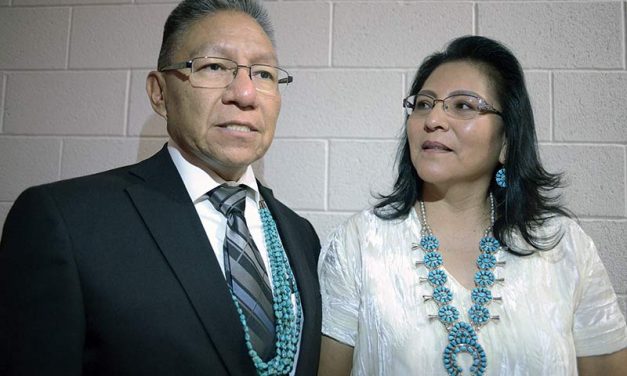 Nez picks newcomer, businessman for VP