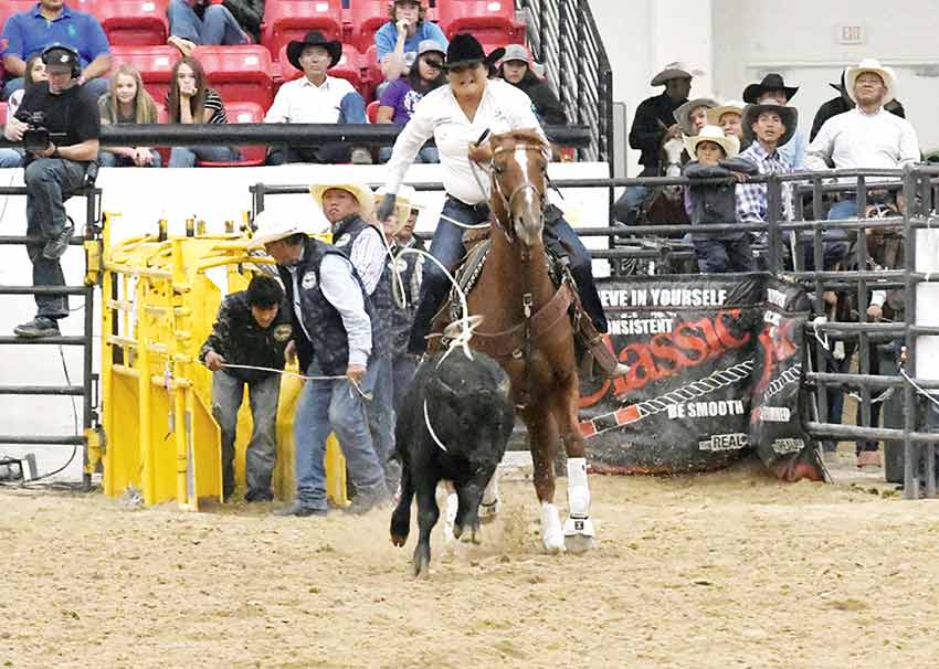 Diné at INFR win events on opening day