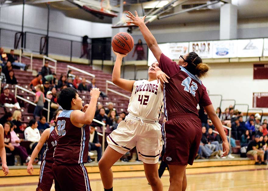 Winslow girls stun Ganado with comeback win