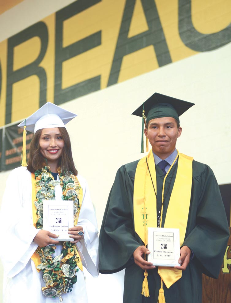 Slideshow: Graduate Season is Here! - Navajo Times