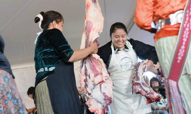 Former Misses Navajo help contestants in butchering contest