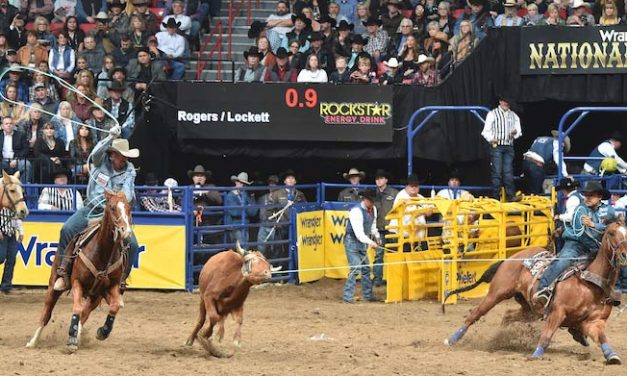 Rogers waves aside bad luck, sets sights on next round