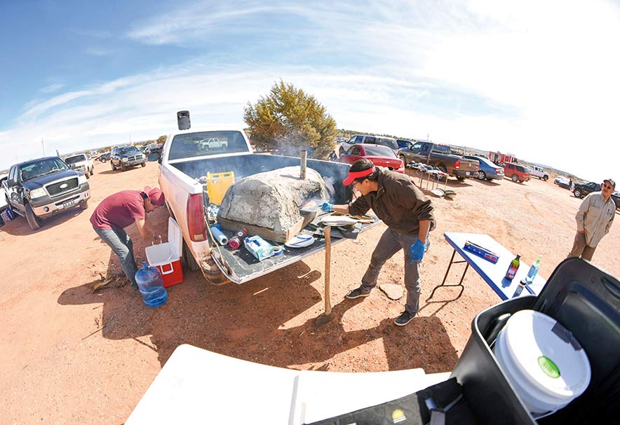 Pizza peddlers risk burns to bring good pie to the boonies