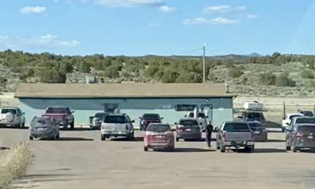 Nez/Lizer ask governors to close border liquor stores