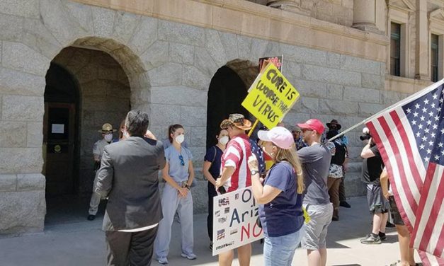 ‘Everyday heroes’: Navajo-Hopi relief effort boosted by Kellogg grant, Phoenix nurses