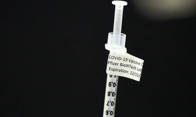 Navajo Area IHS offers COVID-19 vaccinations