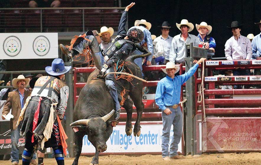 After a year layoff, Sawmill bull rider wins PBR event - Navajo Times