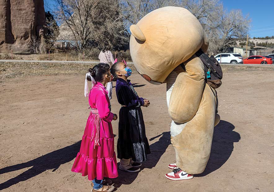 ‘I stand for humanity’:  Bearsun returns to Diné Bikéyah for three-day visit