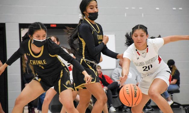 Chinle pulls win against Page, heads to quarterfinals