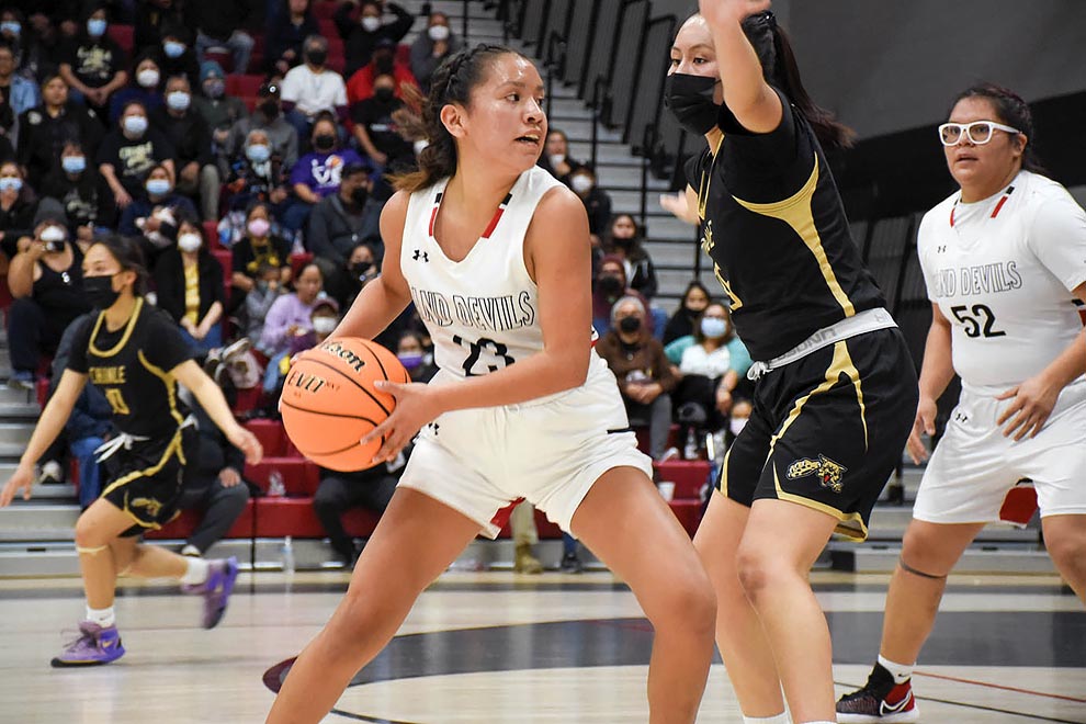 Slideshow Arizona Basketball Playoffs Holbrook, Alchesay, Chinle win