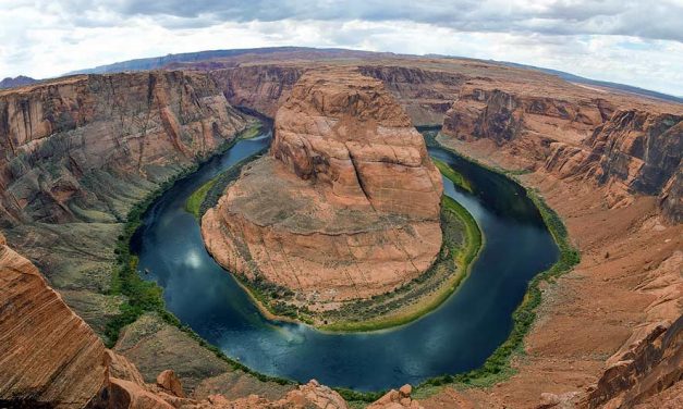 Person falls at Horseshoe Bend, witnesses say