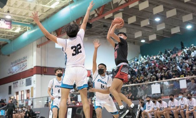 Down to the wire:  Crownpoint boys edge Navajo Prep for district crown