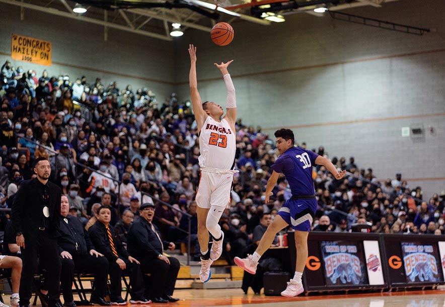 Crucial mistakes, free throws give Gallup 4th district title