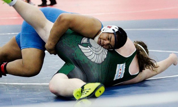 Diné wrestling champion in Chicago earns scholarship