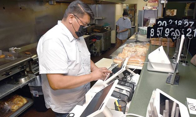 Diné brothers buy longtime café: Downtown ‘quality grub’ adds Navajo tacos, burgers