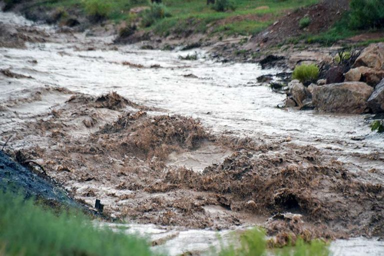 Kaibeto شاهد سیل ناگهانی پس از بارندگی شدید روز پنجشنبه است سیستم نیک