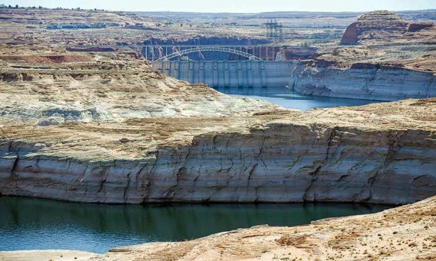 Tó Niłtólí members say 3,720-foot contour line was intended to keep Diné from Lake Powell