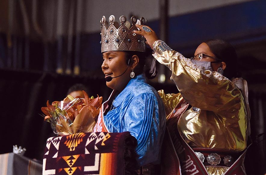 Dziłíjiin native crowned Miss Navajo Nation