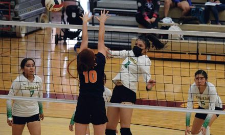 Thoreau netters take Maroon bracket