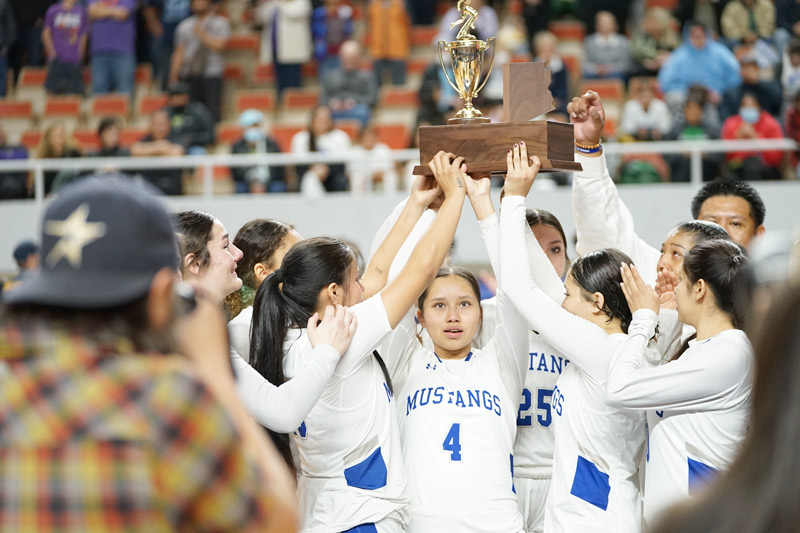 AIA 6A playoffs: Dobson with 8 Diné girls take second