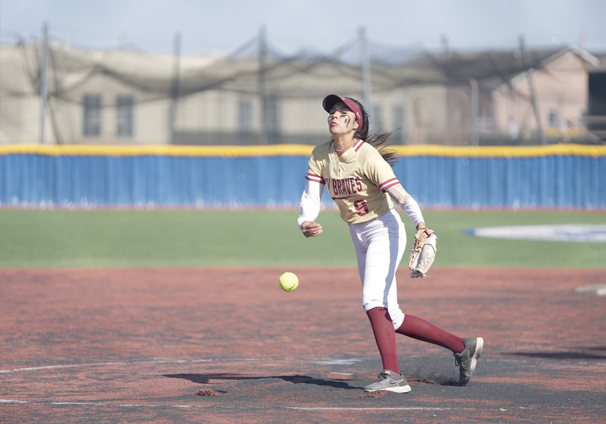 SFIS holds off Cobre, advances to 3A title game