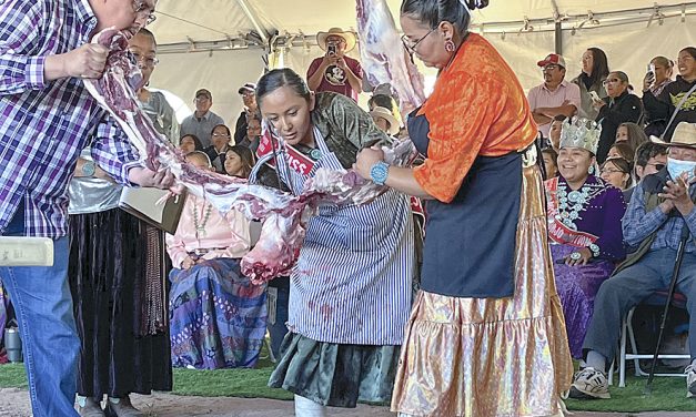 ‘E’e’aahjígo Diné Bikéyah proud of contestants running for Miss Navajo Nation