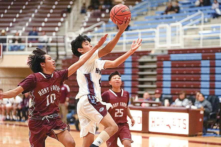 Ganado boys survive scare from Many Farms