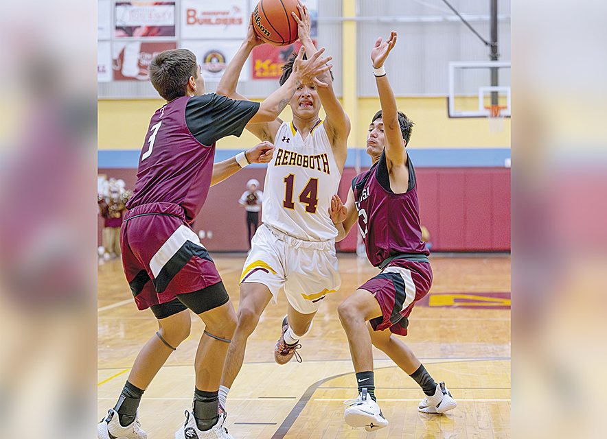 Tularosa holds off Lynx in tourney finale