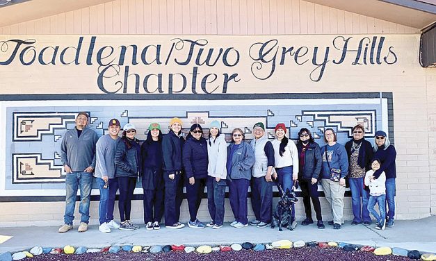 Sharing warmth at coat drive in Tó Háálį́/Bis Dah Łitso