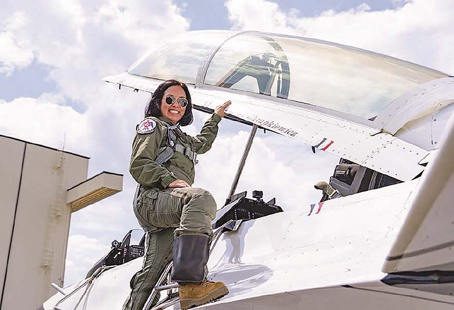 ‘A Navajo girl’s dream’: Diné’ asdzą́ą́ pilot soars as a hometown hero