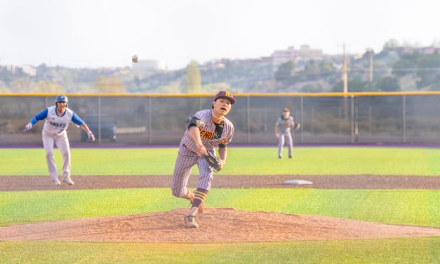 Lynx keep championship bid alive in 5-2 win over Laguna Acoma