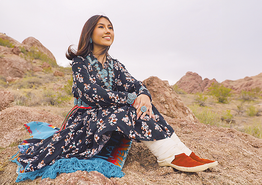 High school graduate honors Navajo heritage during commencement speech