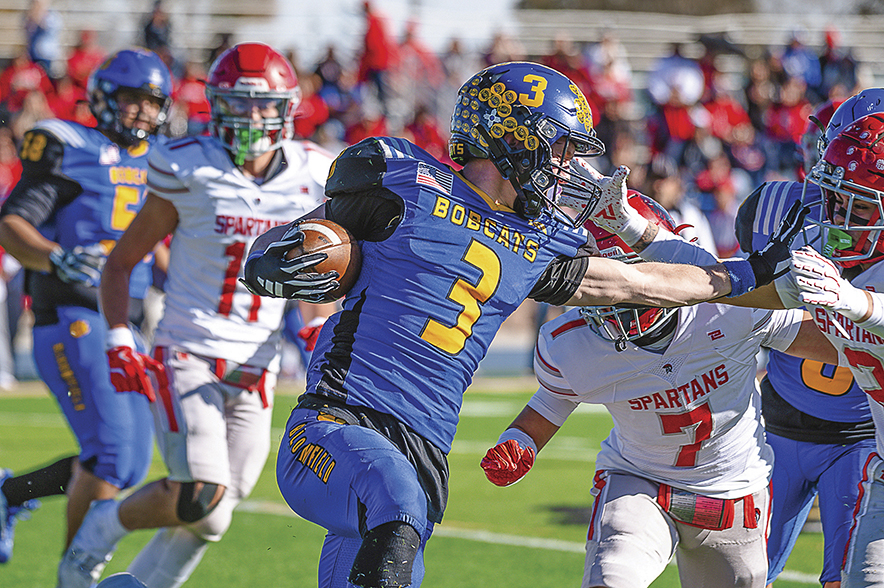 Bloomfield overwhelms Bernalillo, 65-14, in 4A state semifinals