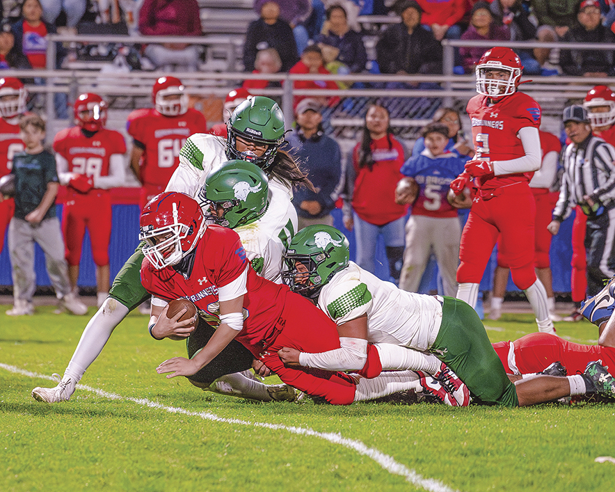 Holbrook ends Tuba City’s winning streak, wins region title