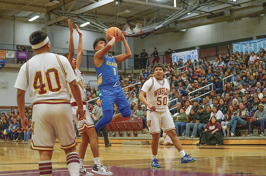 Alchesay boys looking to win 3A East hoops crown