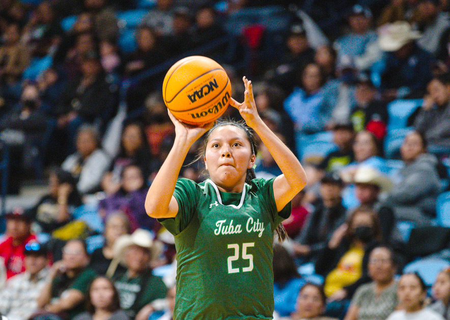 3A North tourney<br>Top-ranked Chinle girls to face Tuba<br> in title game