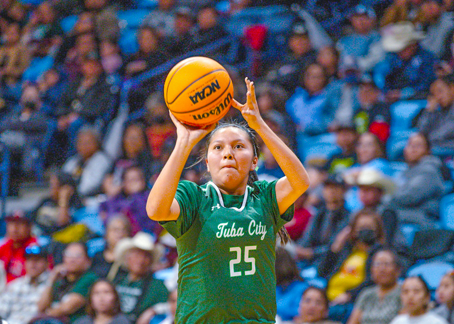 3A North tourney<br>Top-ranked Chinle girls to face Tuba<br> in title game