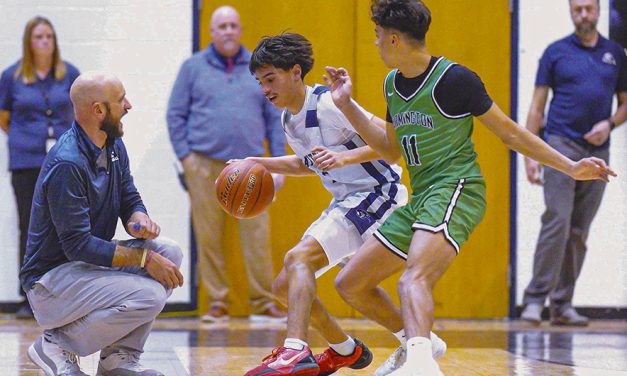 Farmington dominates as Piedra Vista struggles to find its rhythm