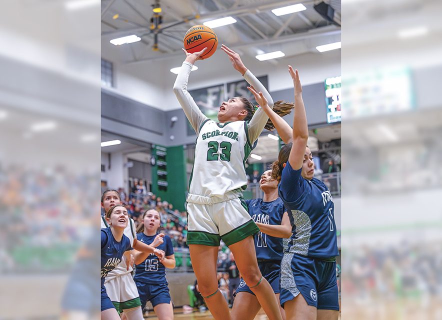 Farmington rallies past Rio Rancho to capture District 1-5A championship