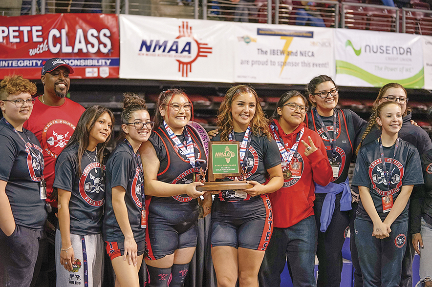Grants powerlifting team takes home three gold medals at state